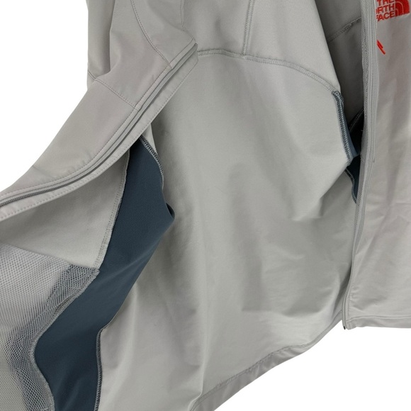 The North Face Windwall Light Gray softshell Men's Jacket - Picture 4 of 9